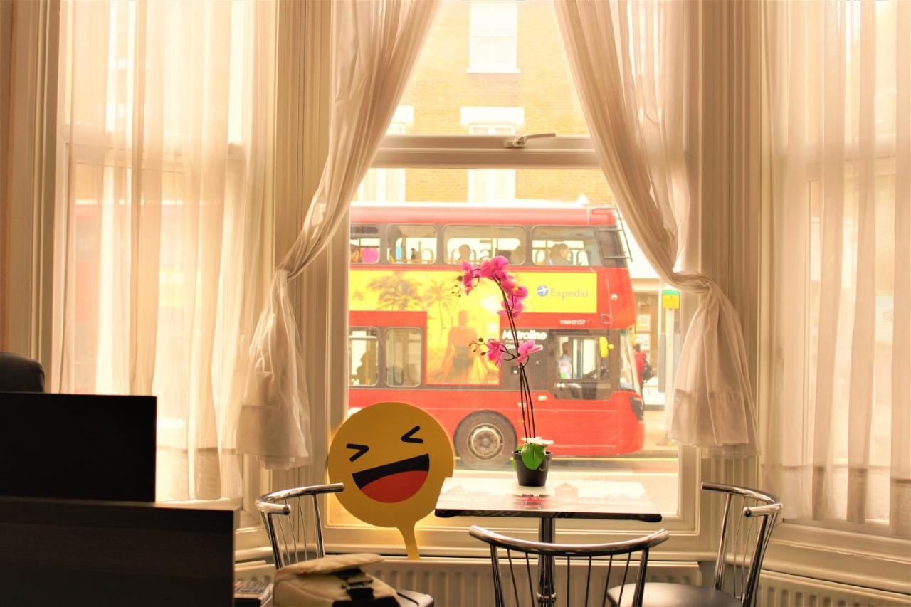 Plaza Hotel London Exterior photo